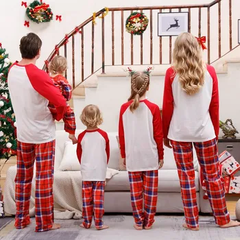 Весела коледа пижамные комплекти с надпис и клетка за двойки и деца, еднакви комплекти за семейство с дълъг ръкав